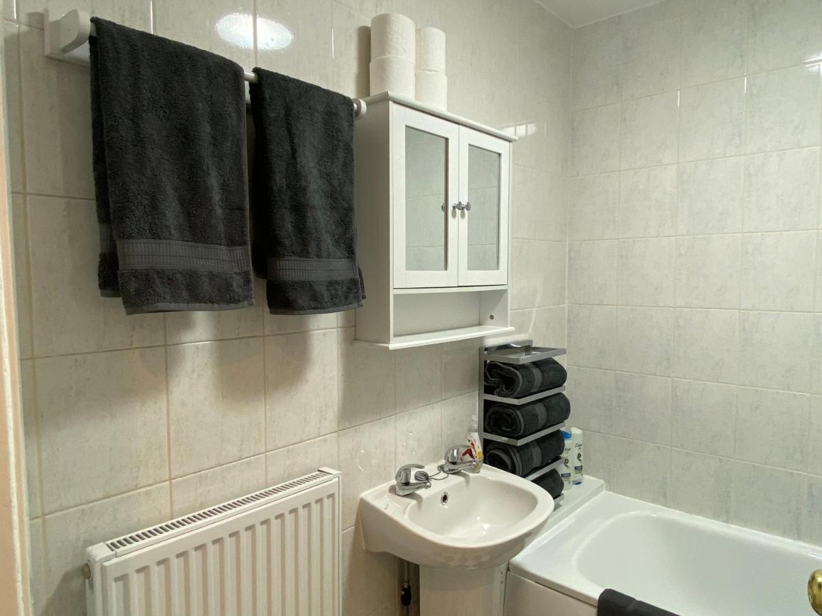 Apartment Well-appointed In